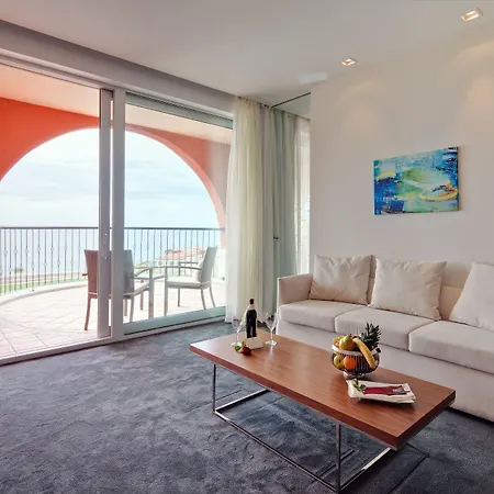 Lighthouse Golf & Hotel