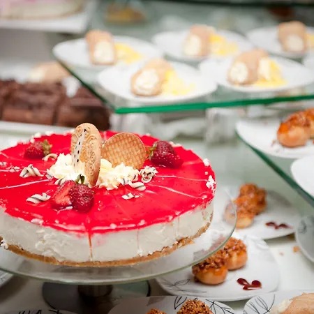 Lighthouse Golf & Hotel