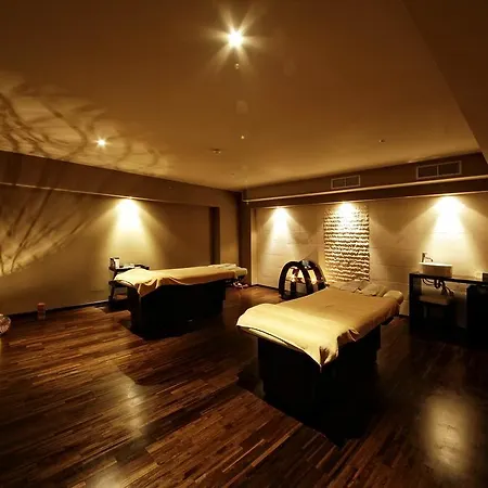 Lighthouse Golf & Hotel