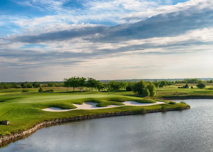 Lighthouse Golf & Hotell 5*