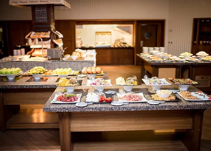 Lighthouse Golf & 5*