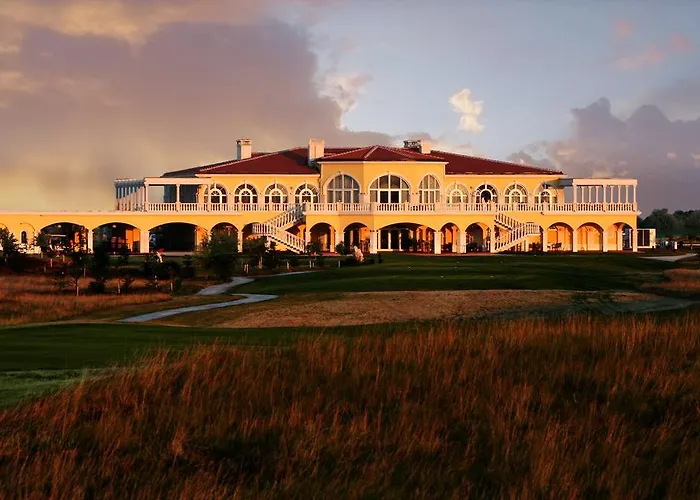 Lighthouse Golf & Hotell 5*