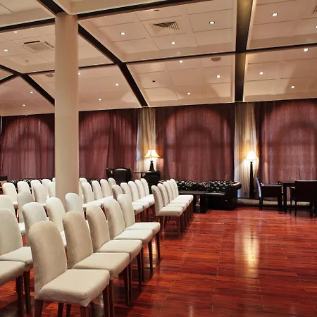 Lighthouse Golf & Ξενοδοχείο 5*