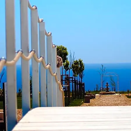 Lighthouse Golf & 5* 발치크