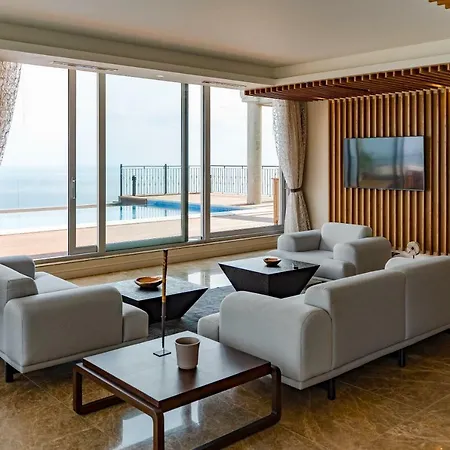 Lighthouse Golf & فندق بالشيك