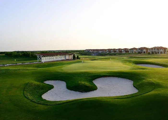 Отель Lighthouse Golf & Балчик