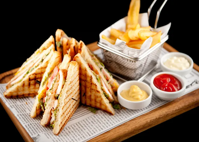 Lighthouse Golf & Отель