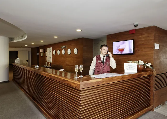 Lighthouse Golf & 5*