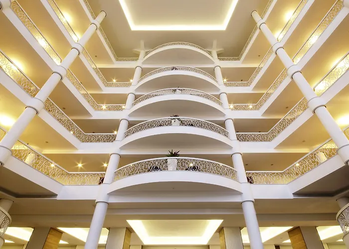 Lighthouse Golf & Отель Балчик