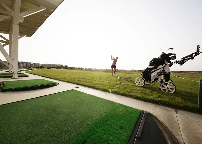 Lighthouse Golf & Отель Балчик