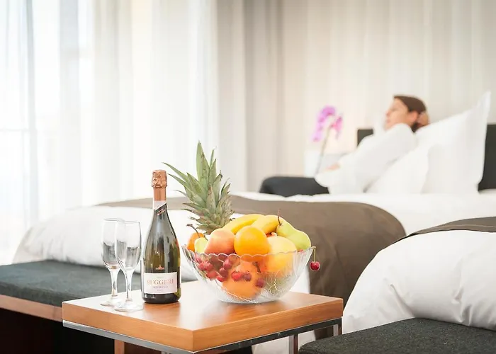 Lighthouse Golf & Отель