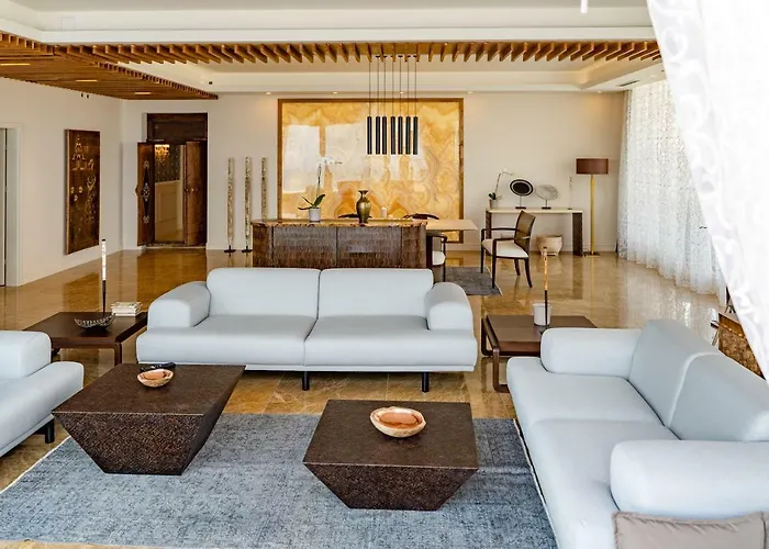 Lighthouse Golf & Отель